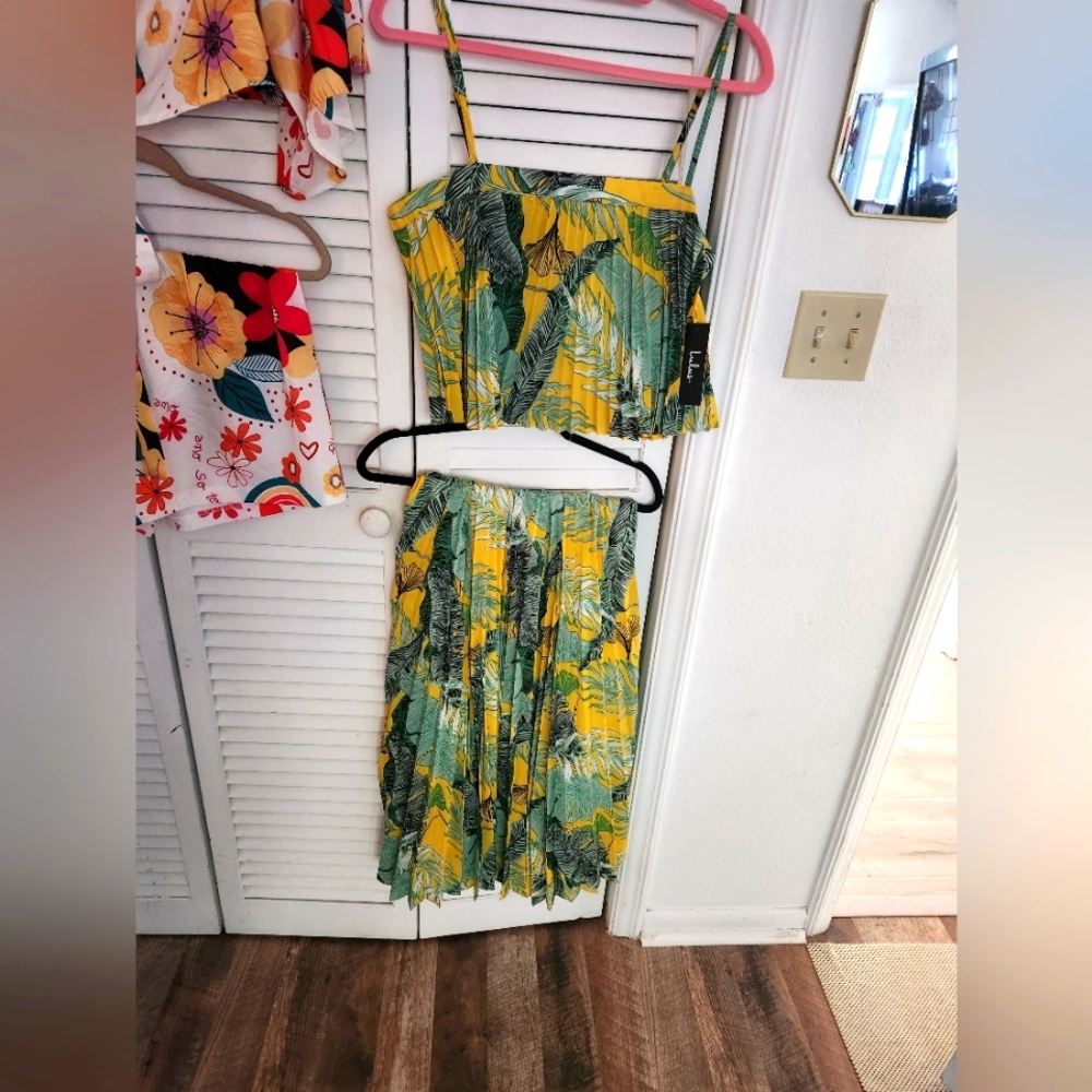 Pleated Leaf Print Set
